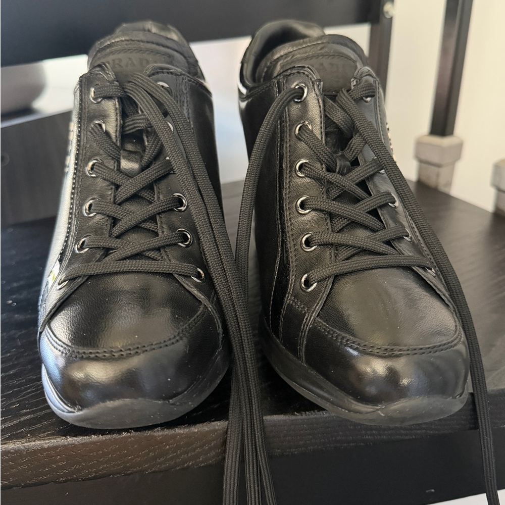 Authentic Prada Sport Milano Black Leather Logo Wedge Laceup Sneakers EU 38/US 8 - Picture 4 of 11